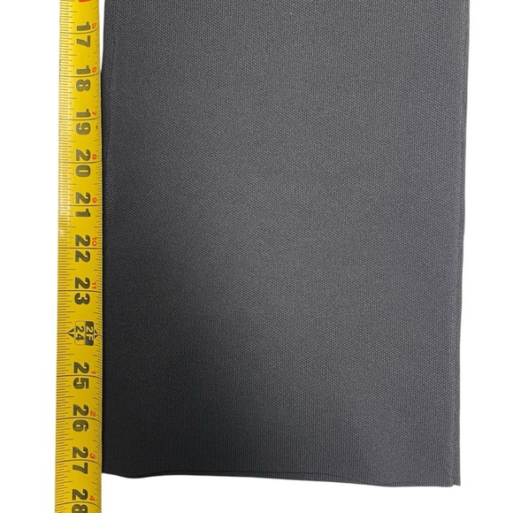 Tuckernuck Black Compression Knit Kick Cropped Flare Ashford Pants Size Large - Picture 13 of 15